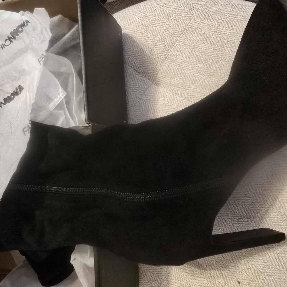 Fashion Nova Women's "Places to Be" Over The Knee Boots